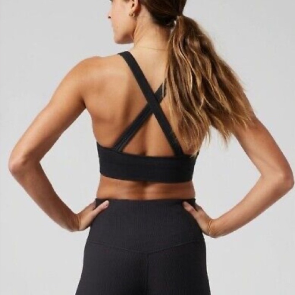 Athleta Aurora Scoop Ribbed Cross-Back Sports Bra S